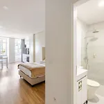 Apartment In Real