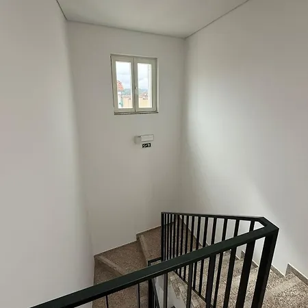 Апартаменты In Real *